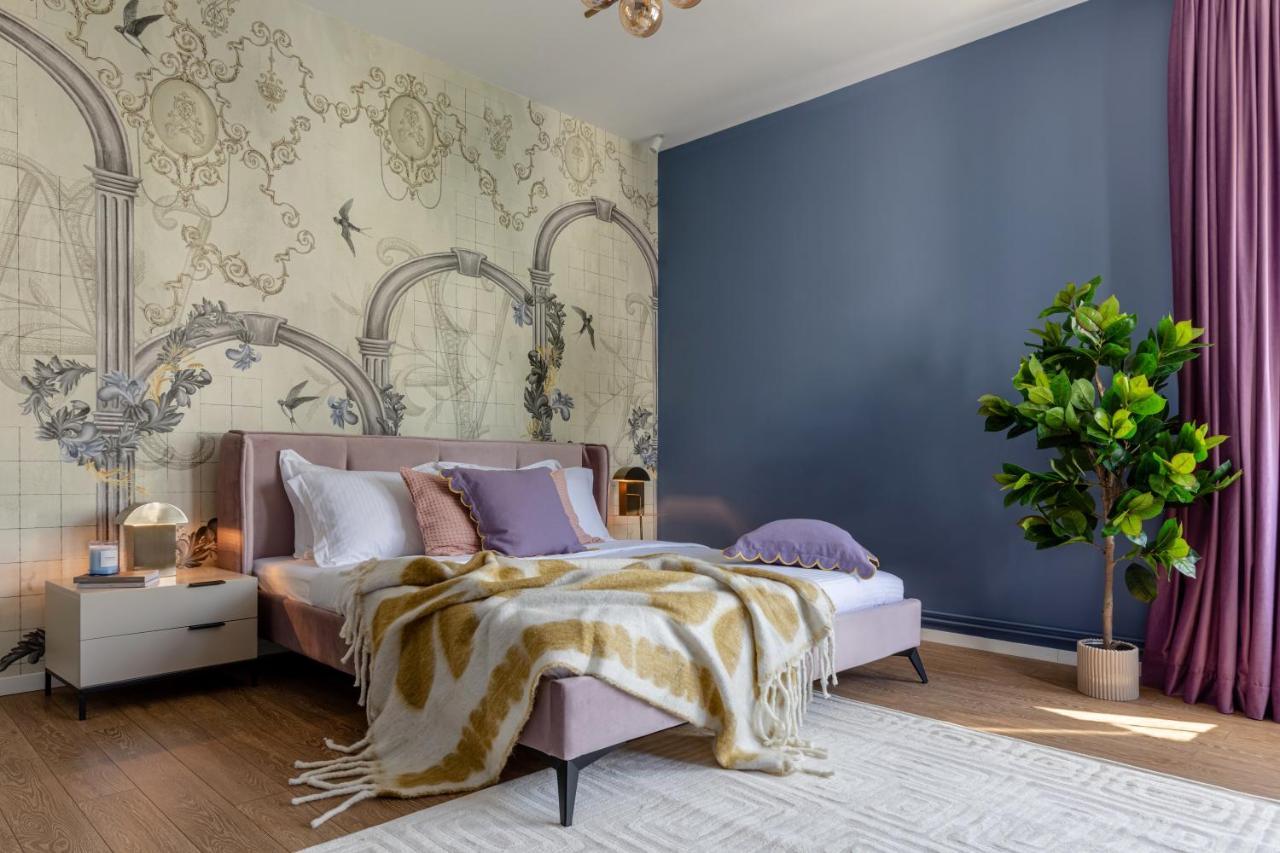 Apartamento Holt - Dolce In Napoli Bucarest Exterior foto