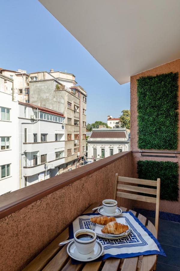 Apartamento Holt - Dolce In Napoli Bucarest Exterior foto